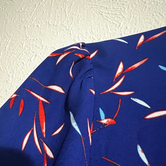 Banana Republic Longsleeve Flutter Dress - Picture 7 of 7